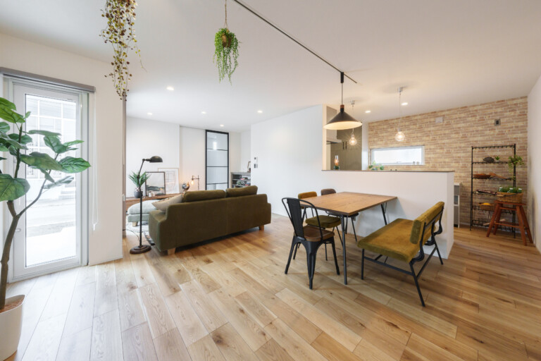 テラスがあるヴィンテージテイストの平屋の施工事例（函館市 注文住宅・Ai-free）